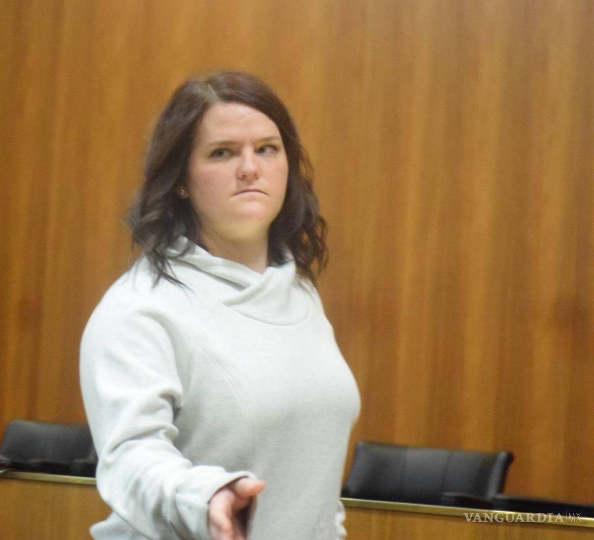 $!Maestra engañó a su esposo con estudiantes menores de edad, pasaría 90 años en prisión