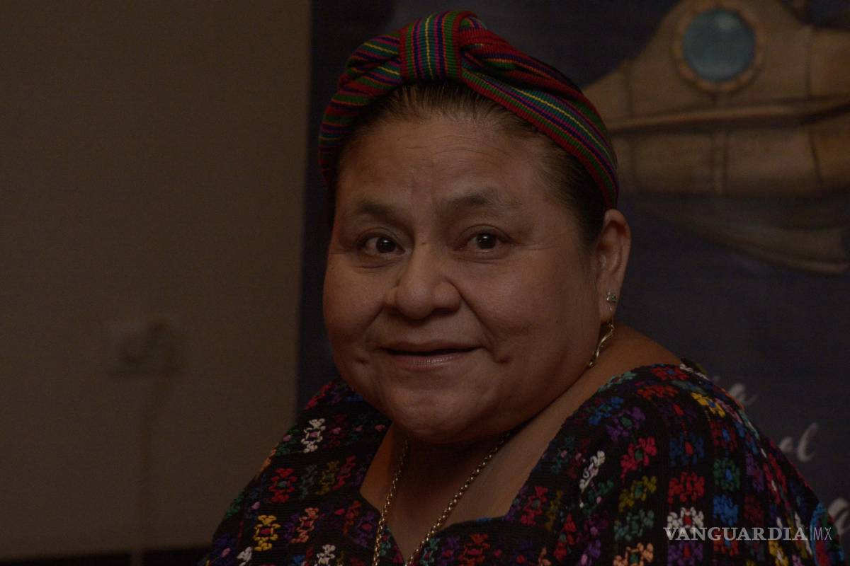 $!El futuro tiene los ojos abiertos: Rigoberta Menchú