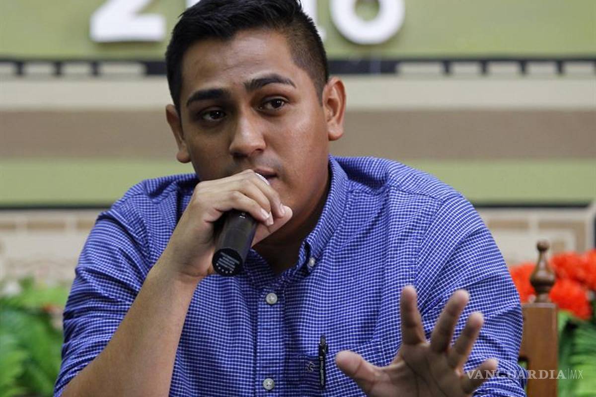 Hijo de periodista asesinado en México exige justicia a Peña Nieto