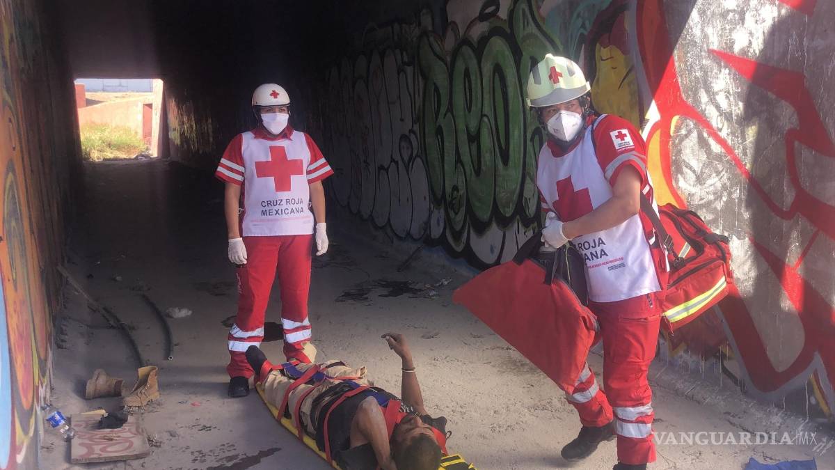 Saltillo: hombre pasa más de 10 horas en un arroyo al caerse y sufrir una fractura, en bulevar Fundadores