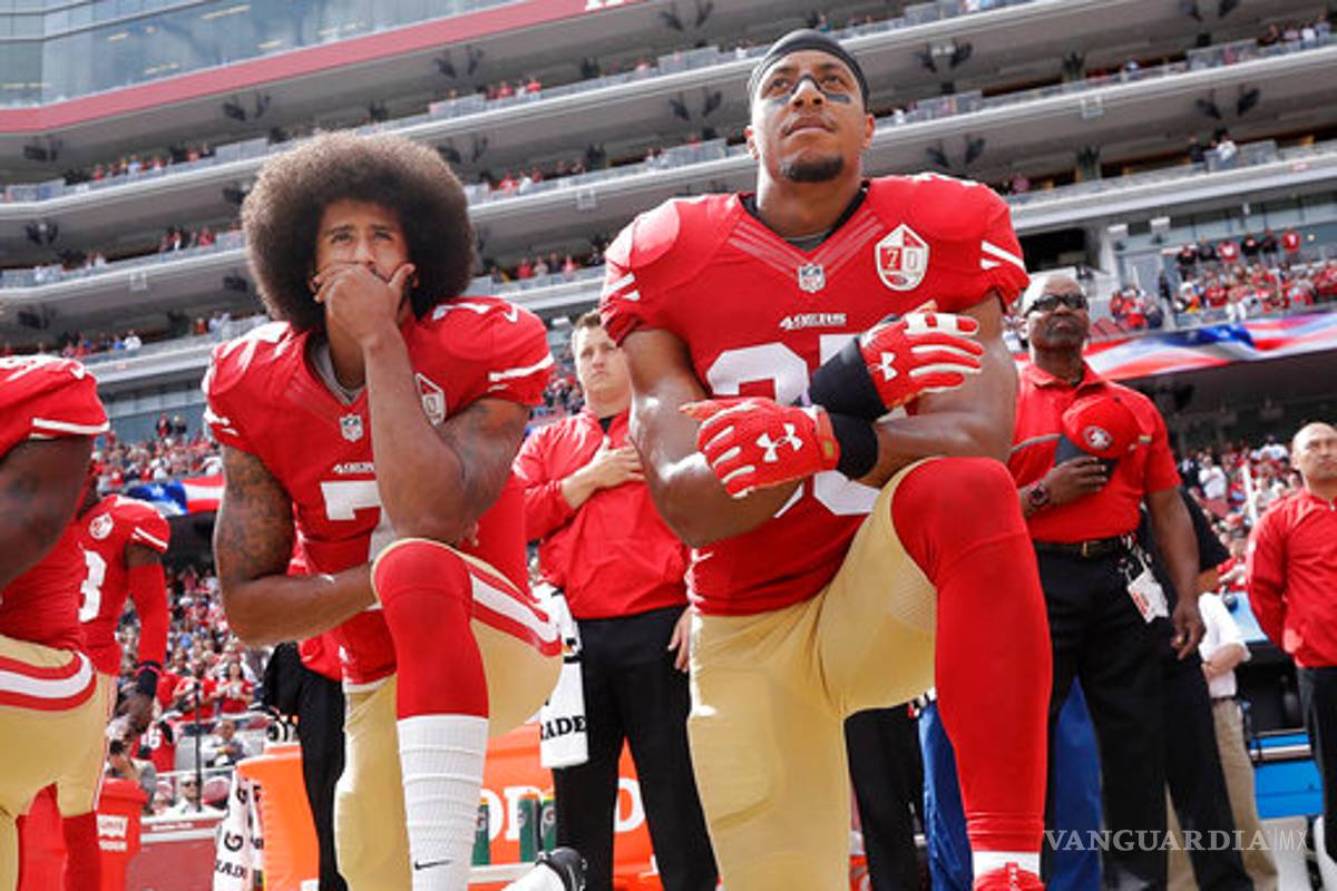 Colin Kaepernick demanda a la NFL y dueños por conspiración