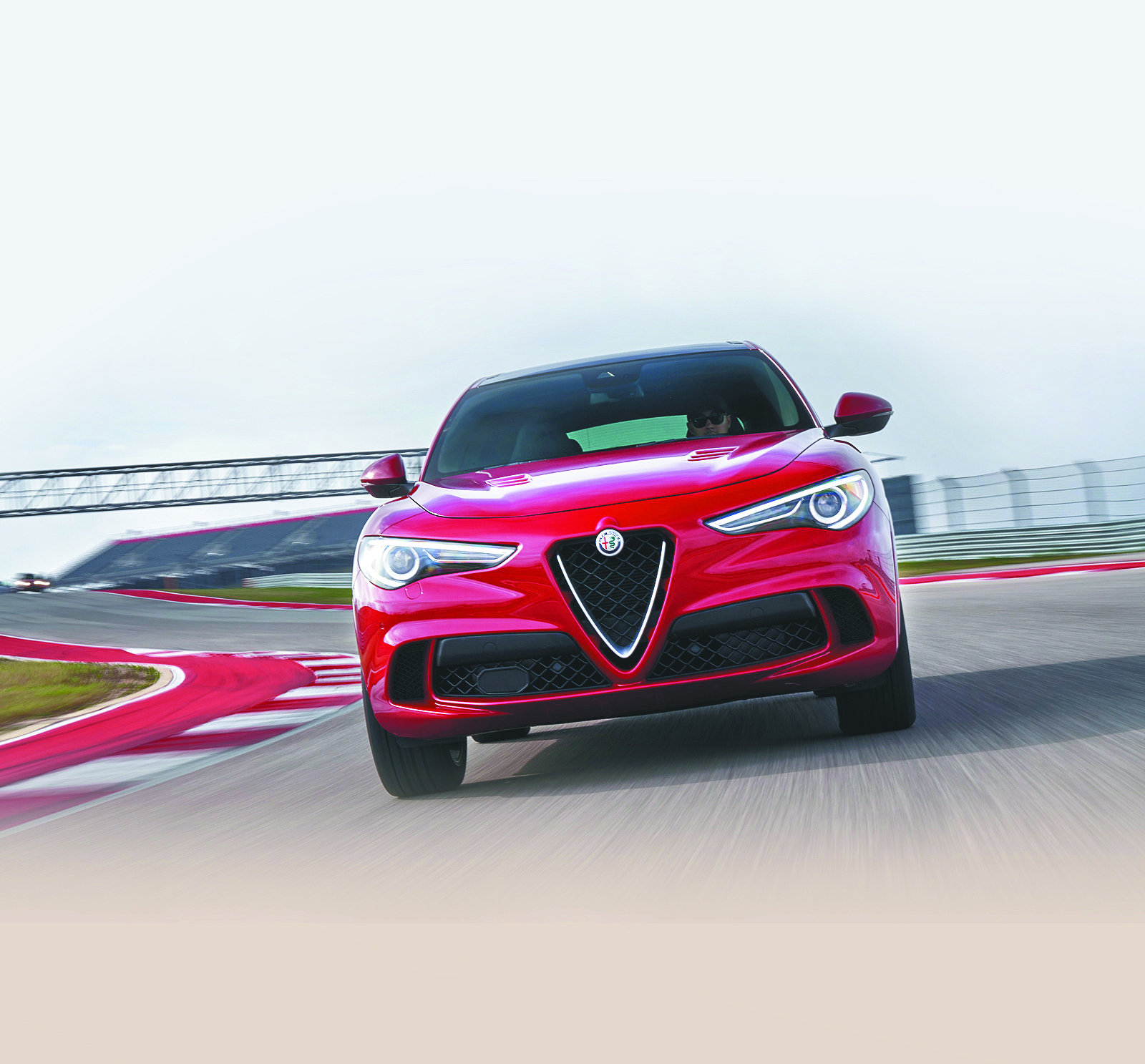 Stelvio Quadrifoglio, de Alfa Romeo, el SUV más veloz del mundo