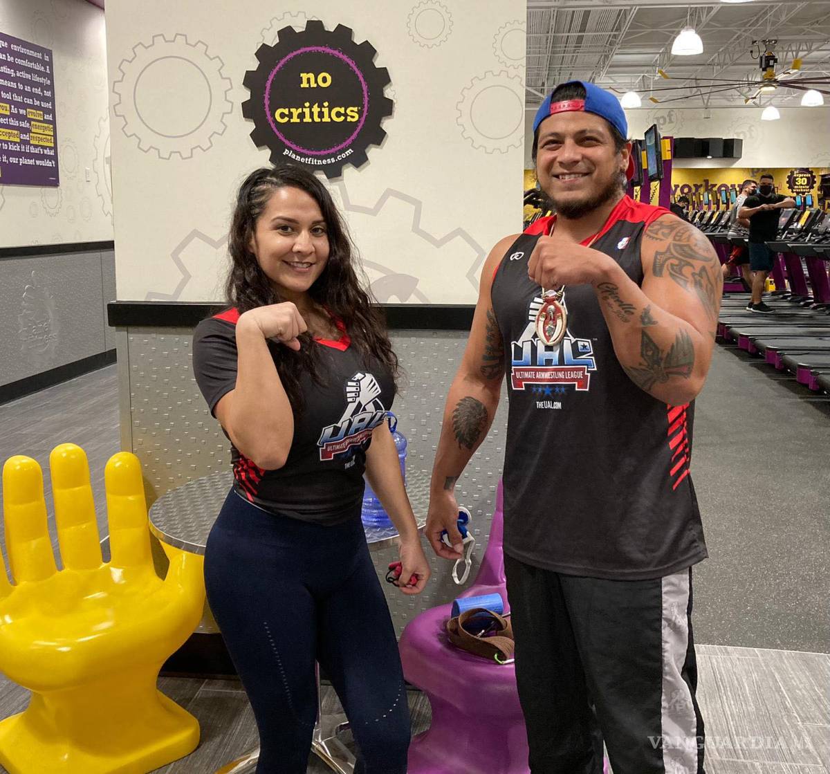 $!El arte de las vencidas o lucha de brazos