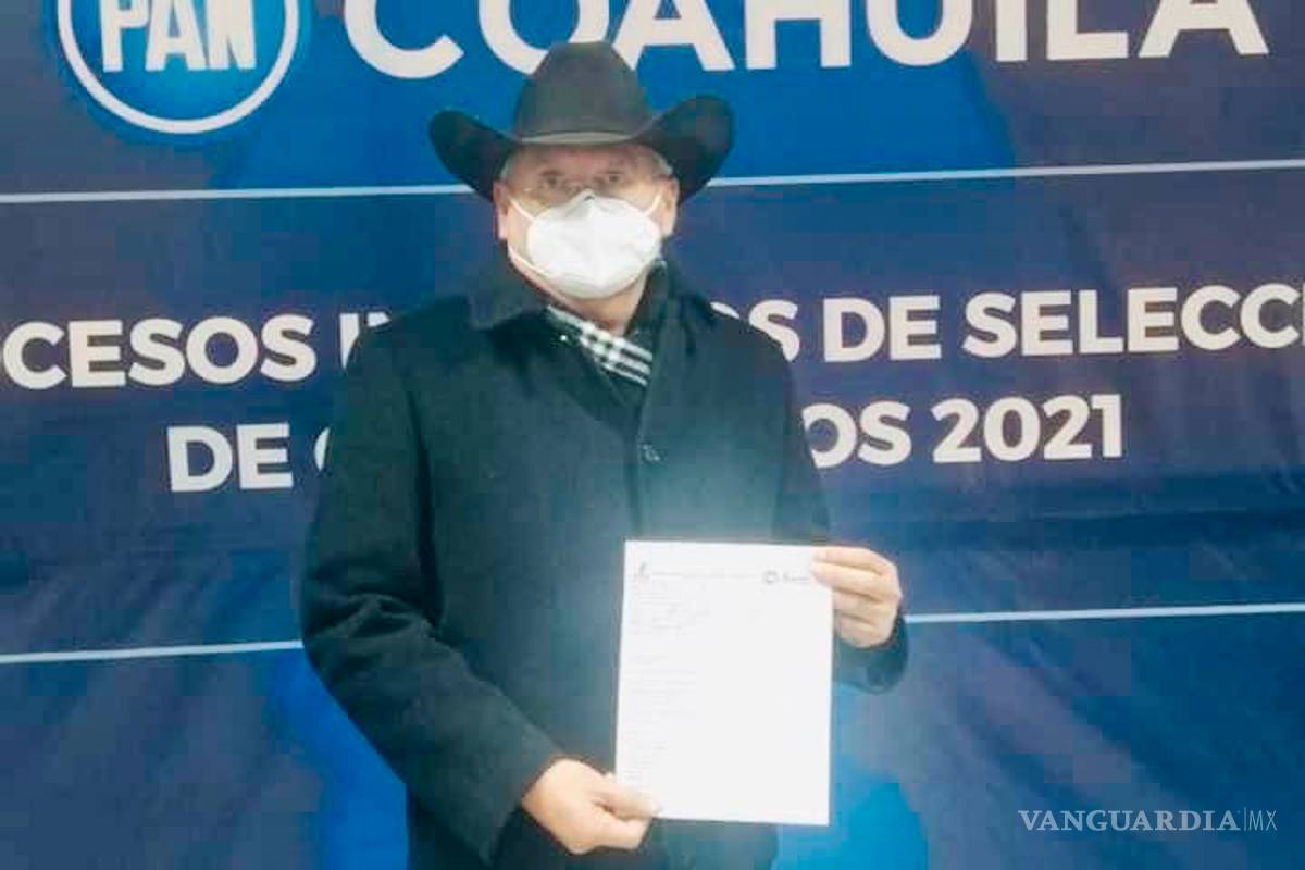 Se registra Javier Liñán como precandidato a la alcaldía de Frontera