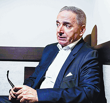 Ayotzinapa es un crimen contra la humanidad: Edgardo Buscaglia.