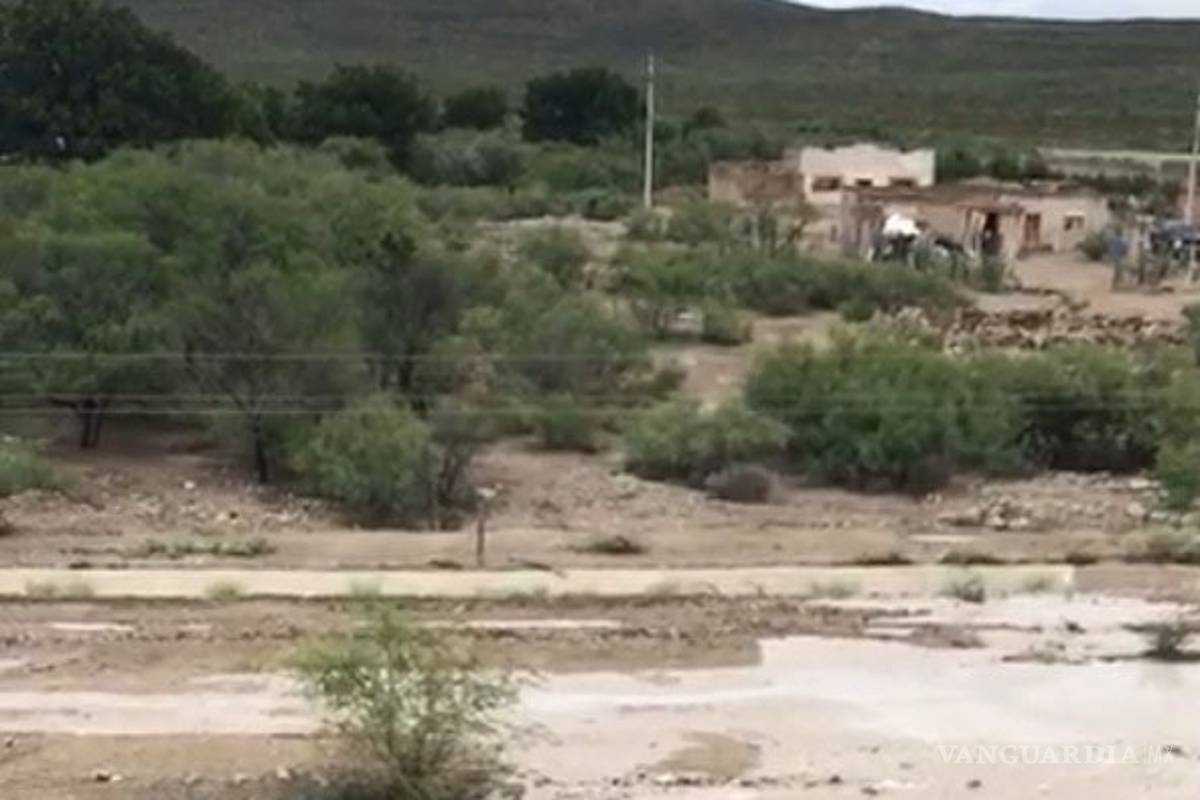 Se desborda presa en Parras, en riesgo más de 2 mil 500 personas