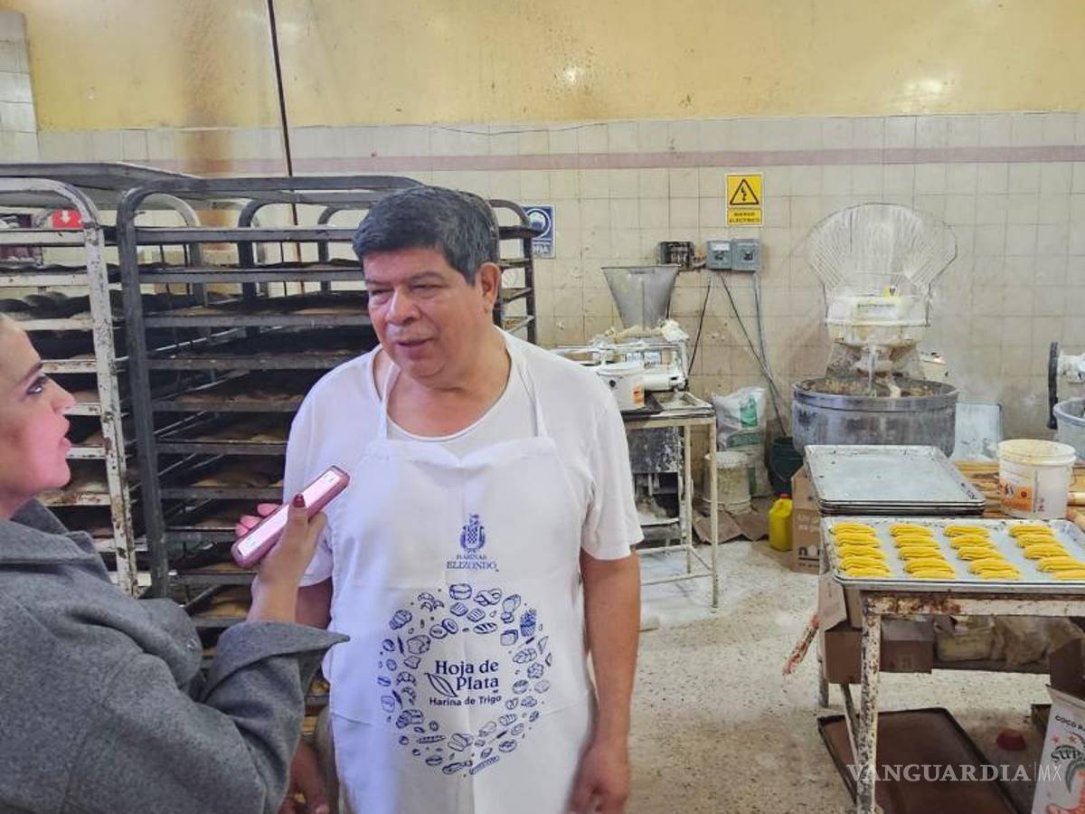 $!El fin de semana algunas personas que viven fuera de la ciudad y que vinieron a pasar las fiestas decembrinas, llevan Roscas de Reyes a sus lugares de residencia, dijo Pedro Ávila.