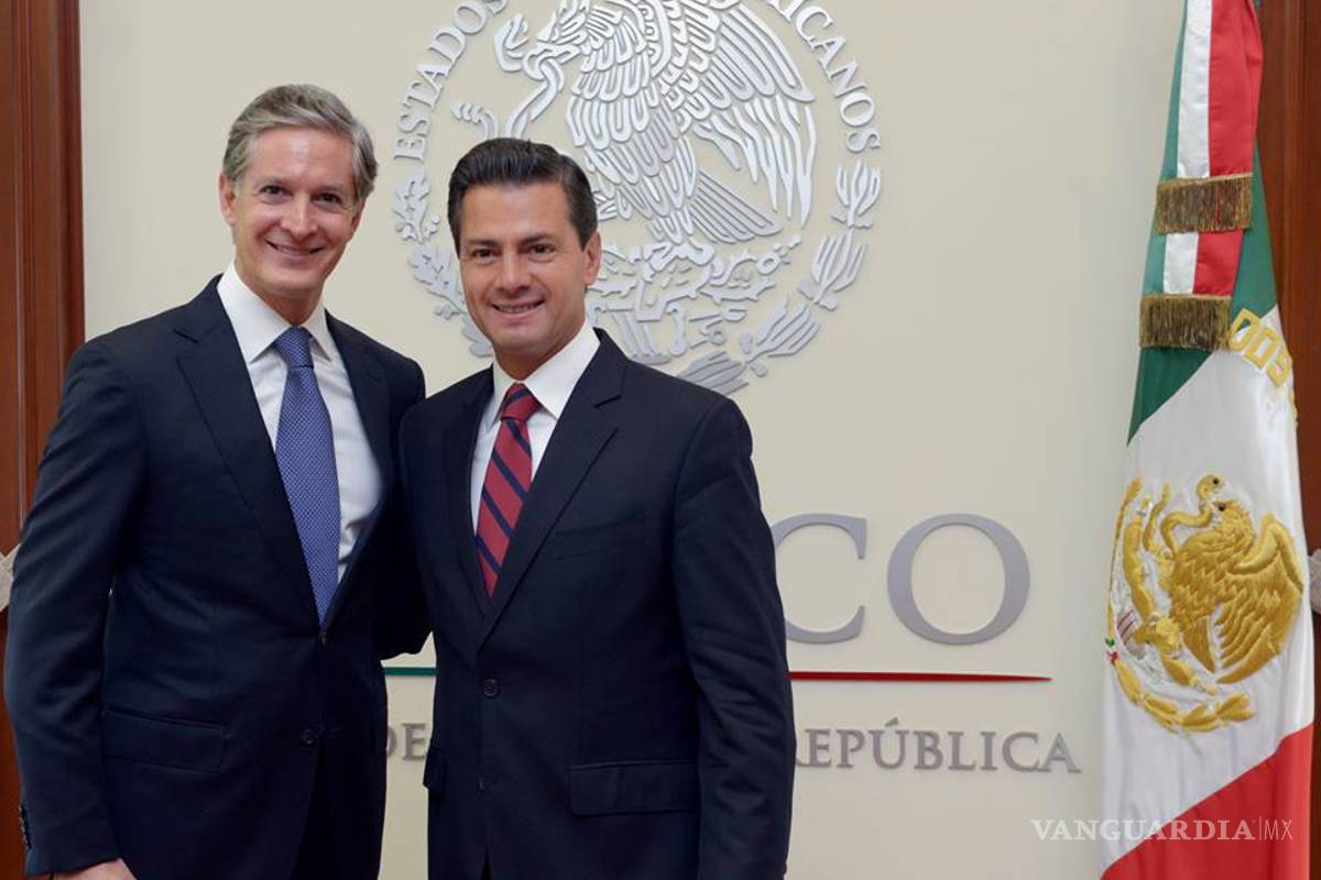 Peña Nieto recibe a Alfredo del Mazo en Los Pinos
