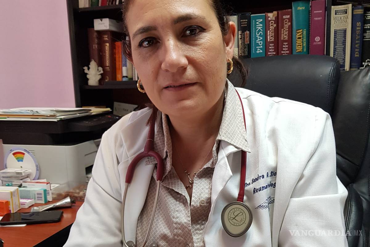 El lupus no tiene cura, pero mientras más se apegue al tratamiento, menos recaídas habrá