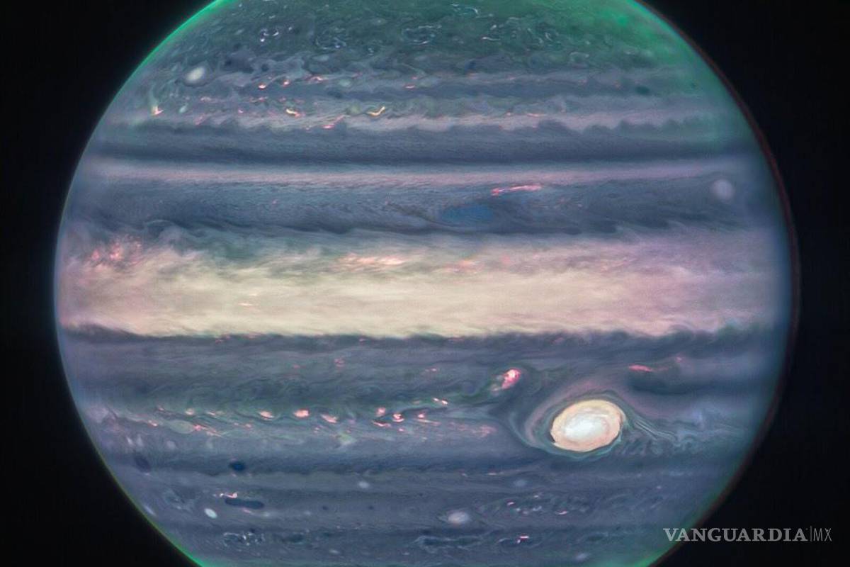 Nuevas imágenes de Júpiter tomadas por el Telescopio Espacial James Webb muestran cómo es su vida interna