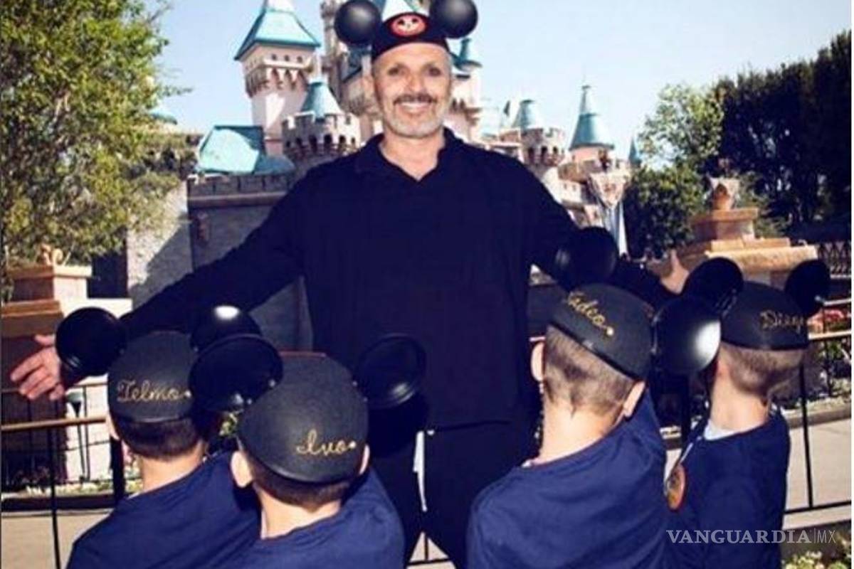 Miguel Bosé revela los rostros de sus cuatro hijos