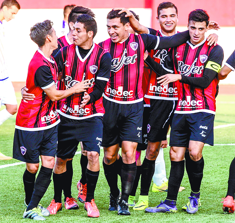 Titanes, una sola campaña y fuera