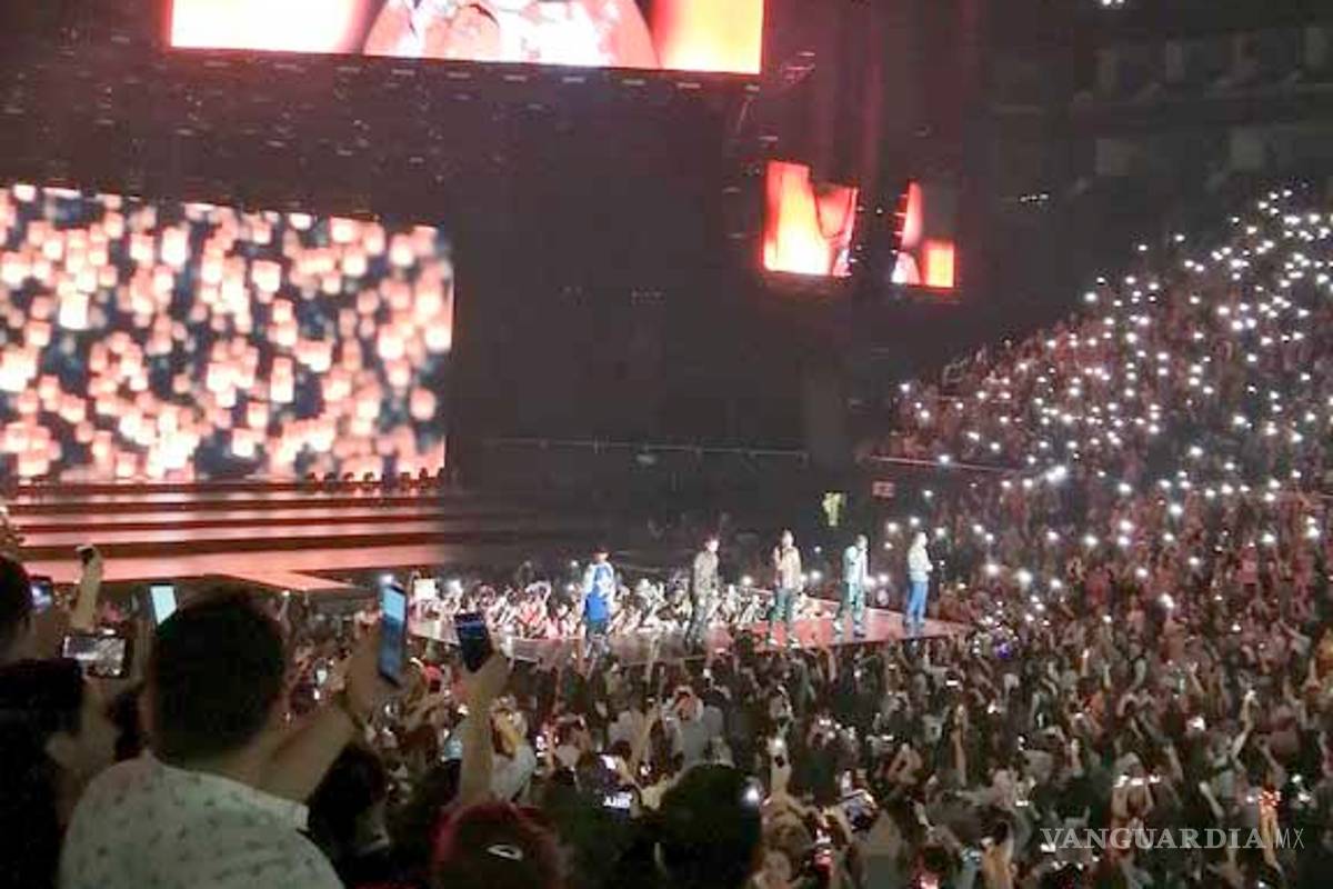 Regreso de Backstreet Boys causa furor en Monterrey