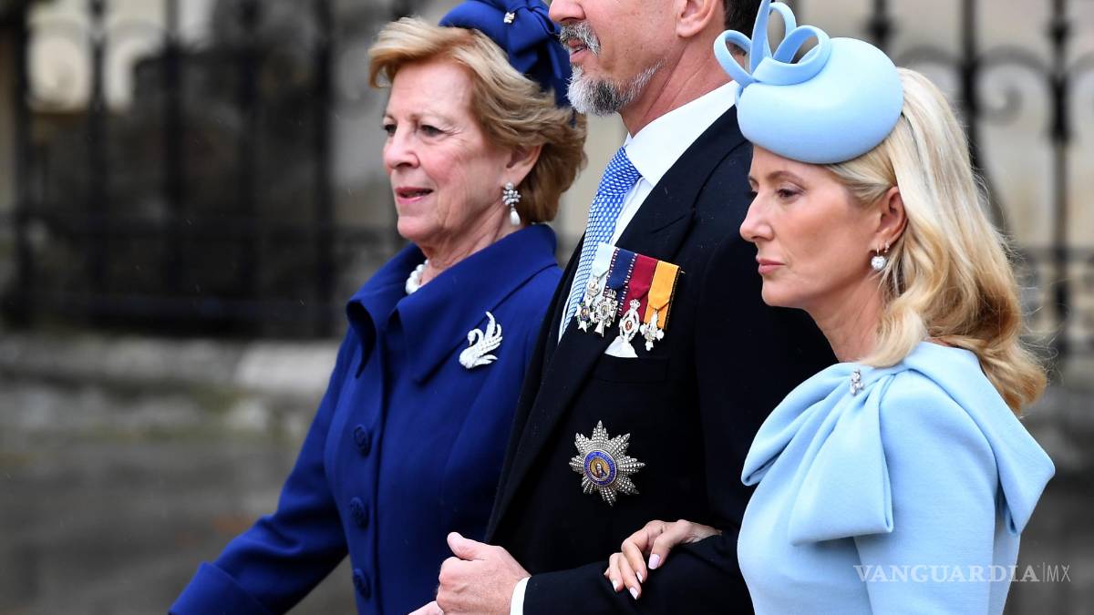 Así inicia el reinado del Carlos III tras una larga espera para ser el monarca británico (fotos)