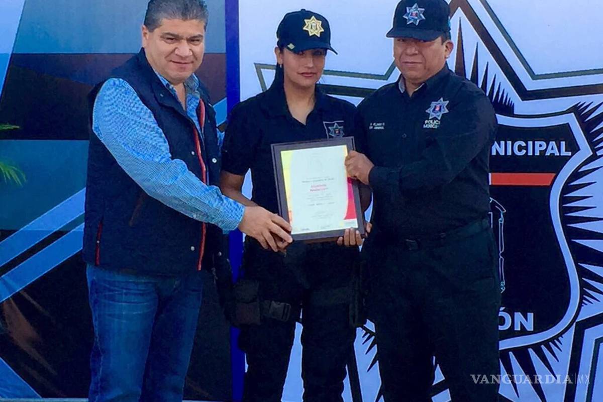 Entregan a policías de Torreón reconocimientos por su labor