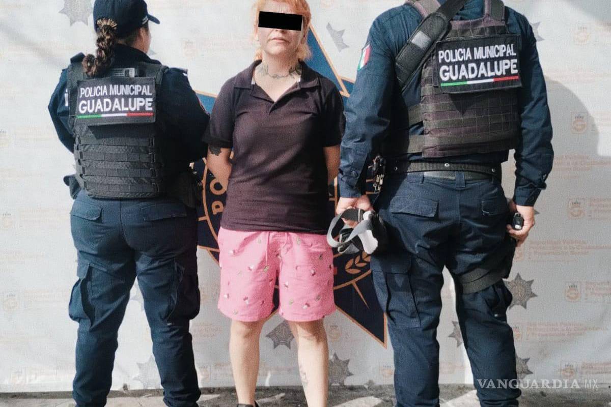 Mujer en Nuevo León denuncia a su exnovia por amenazas; la detienen por posesión de droga