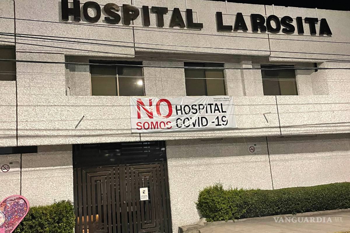 Cuelgan mantas hospitales privados de Saltillo: no se atiende COVID