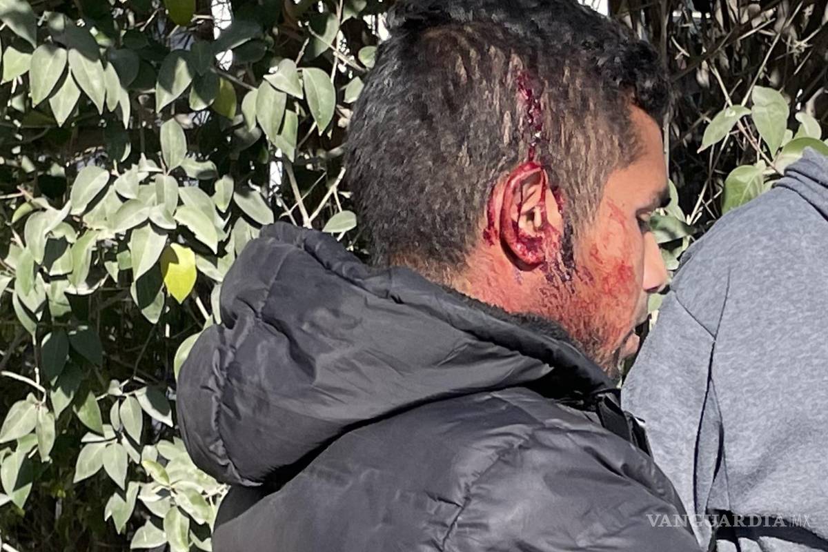 Saltillo: hombre casi termina prensado en aparatoso accidente