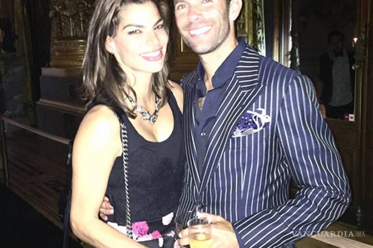 "Pedida, dada y somos tres", Bárbara Coppel confirma su compromiso