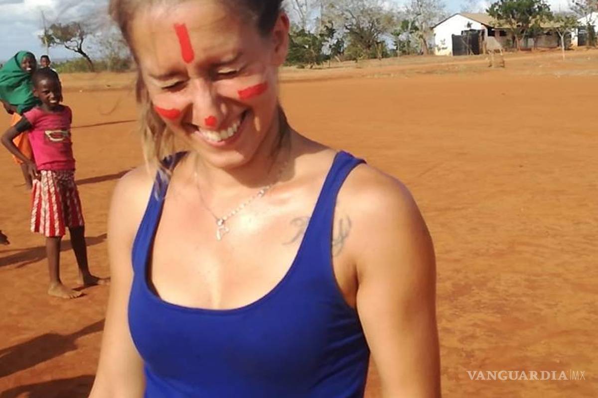 Liberan a voluntaria italiana tras un año y medio de secuestro en Kenia