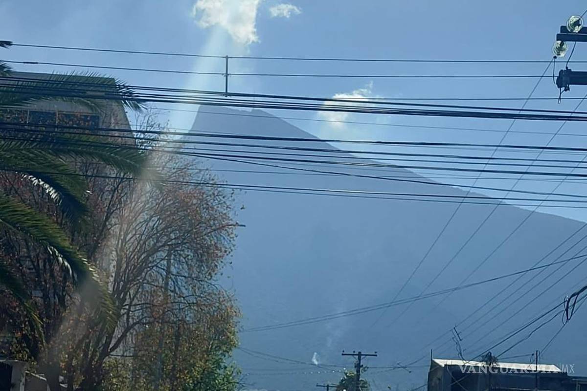 Alarman fumarolas en el Cerro de la Silla en Nuevo León