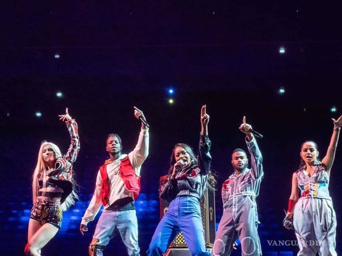 $!Becky G se lució en la final mundial de League of Legends