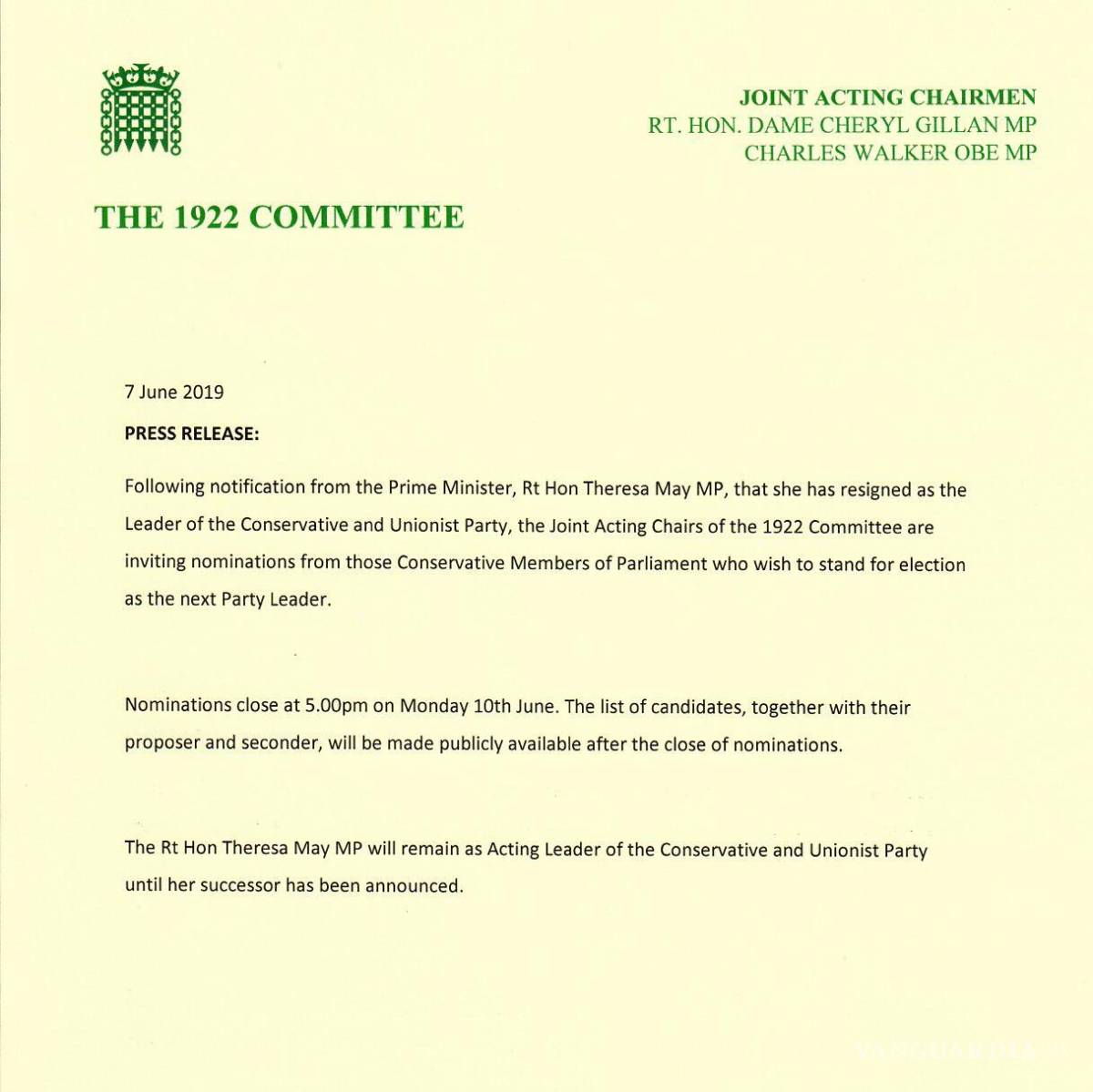 $!Theresa May, con el fracaso del Brexit a cuestas firma la carta de su dimisión