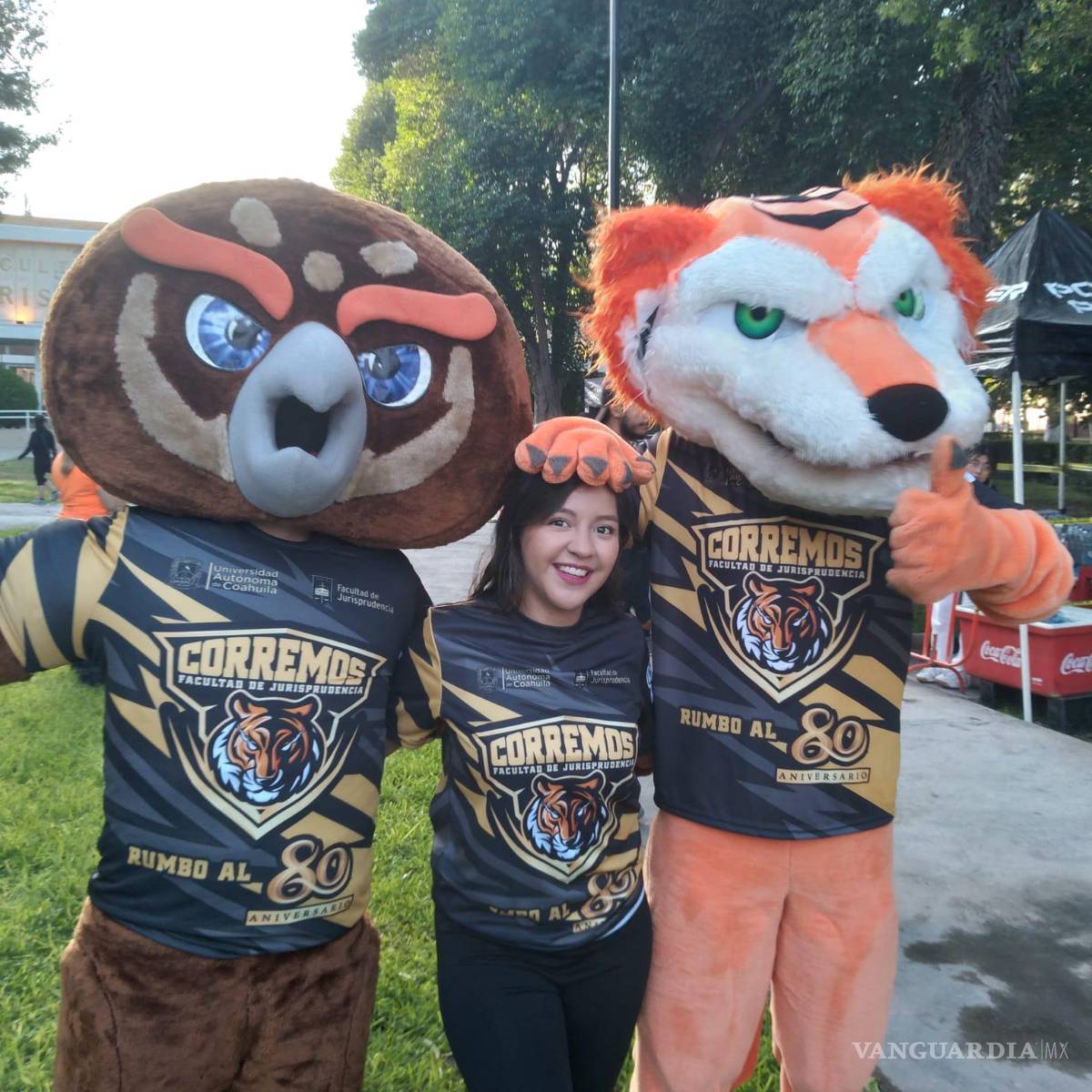 $!El búho y el tigre, mascotas oficiales de la Facultad de Jurisprudencia.