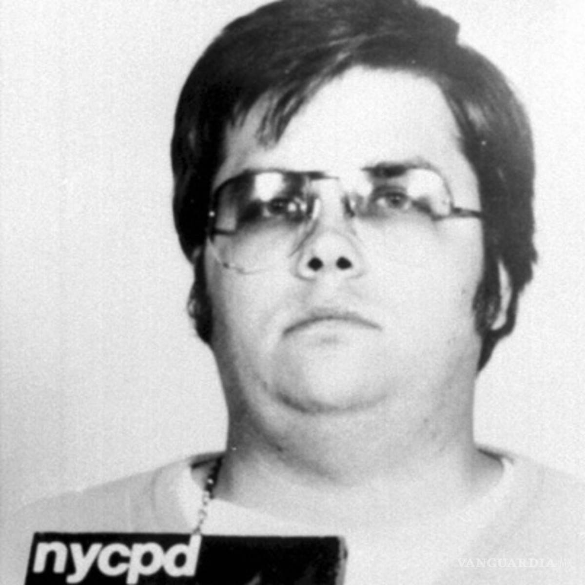 $!Ponen en venta el disco que John Lennon firmó a su asesino