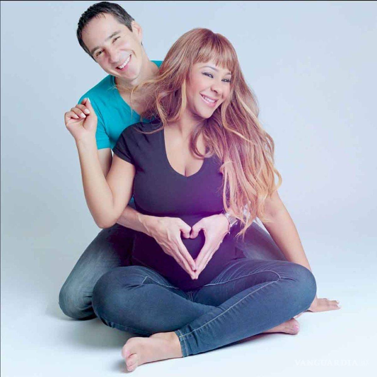 $!M'Balia de OV7 pide divorcio a su esposo porque está embarazada de otro hombre