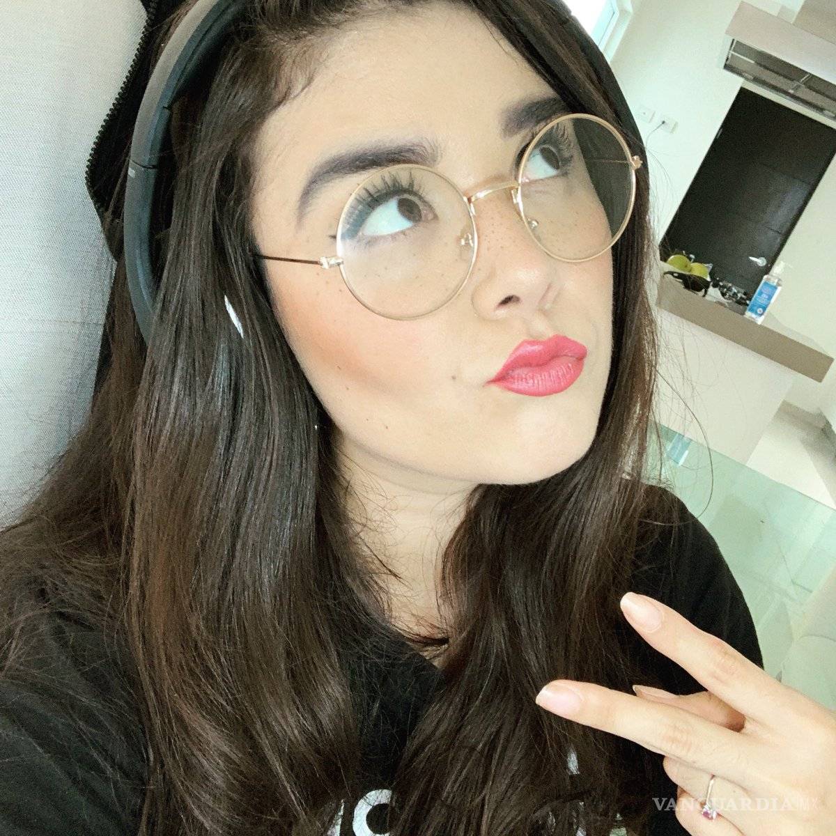 $!Despiden a youtubers que se burlaron de los 43 de Ayotzinapa