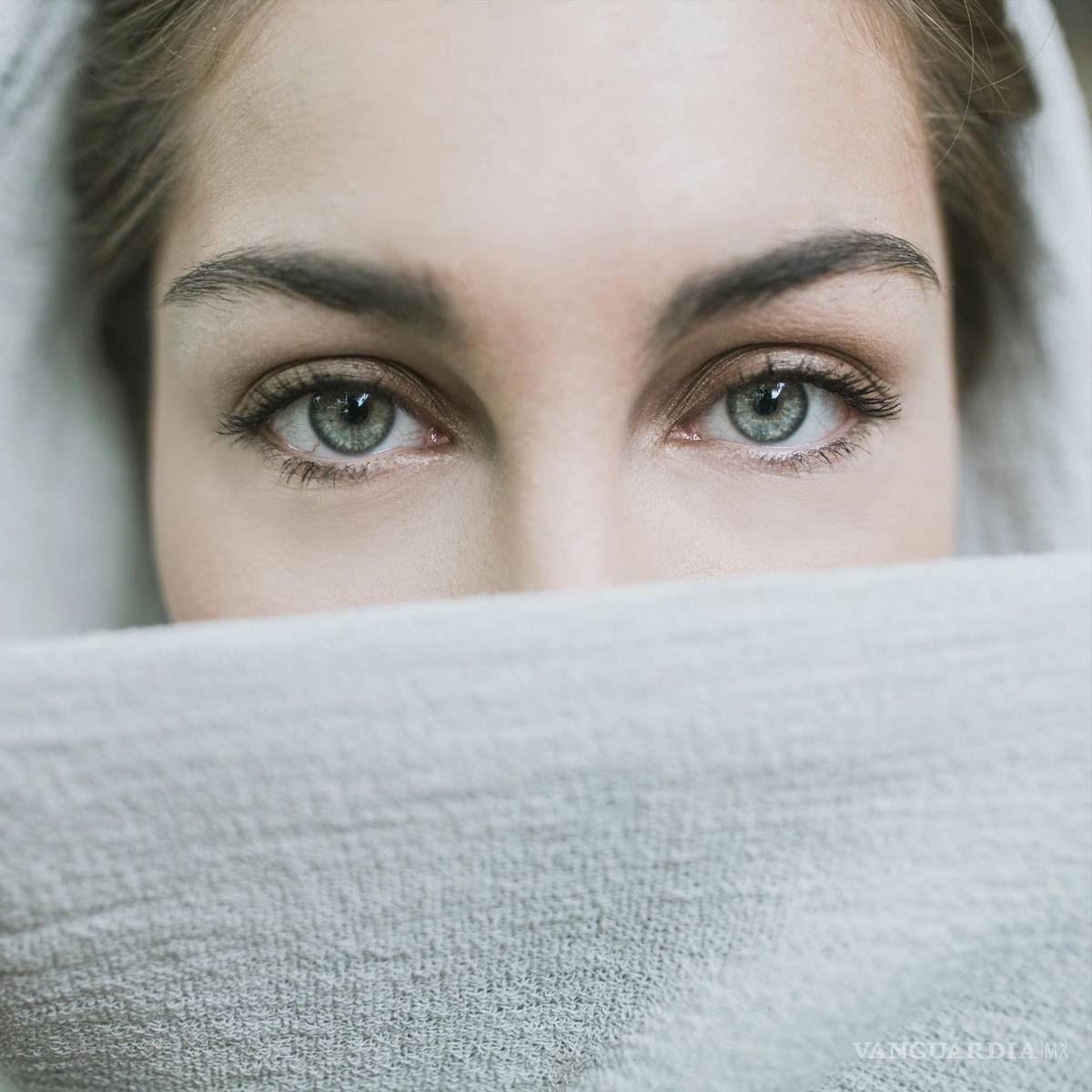 $!No hay evidencia científica de que los productos de venta libre realmente eliminen las ojeras.