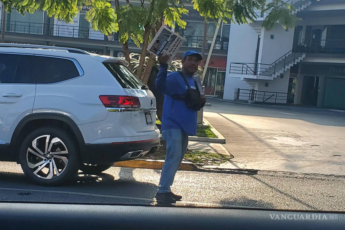La estatuilla en el barrio de colores