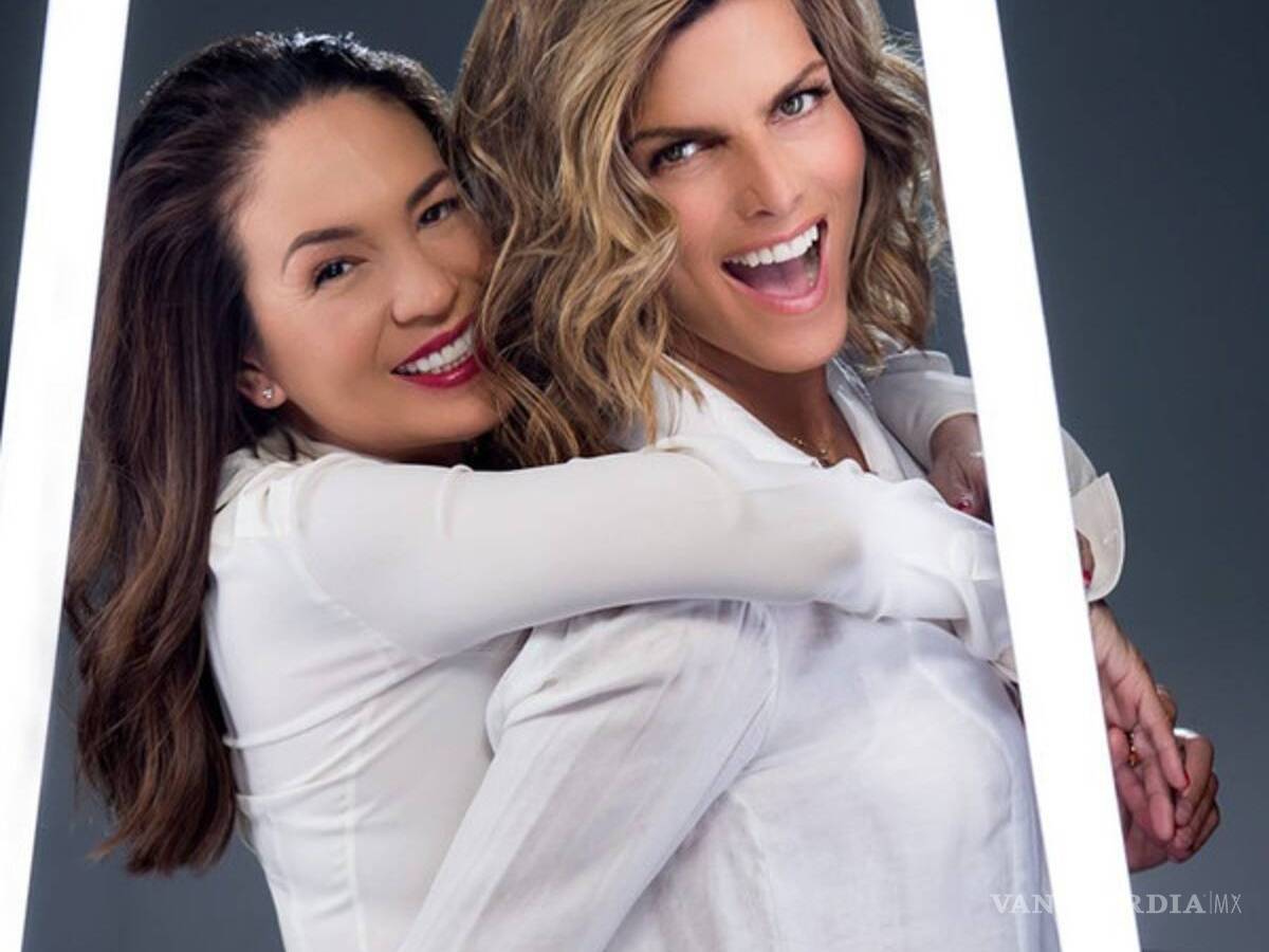 $!Lo sentimos Yolanda Andrade, pero Montserrat Oliver le acaba de pedir matrimonio a Yaya Kosikova