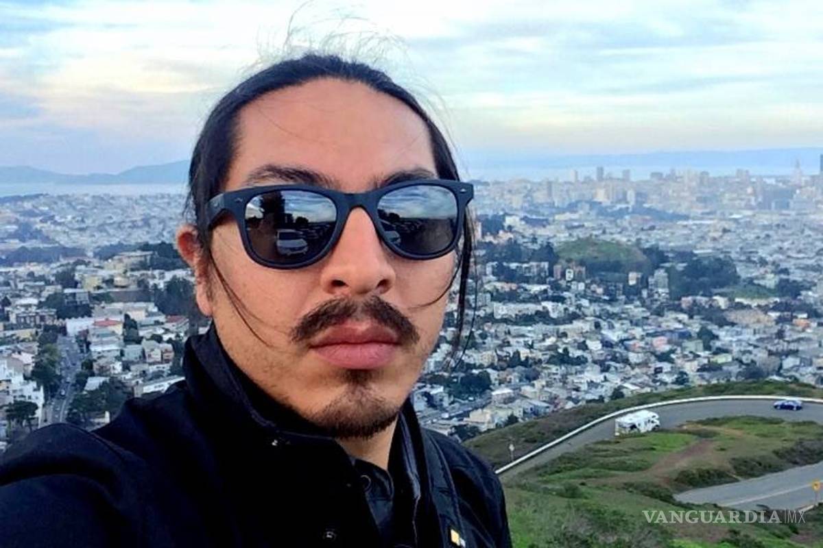 Él es Nicolás Tavira, el periodista que balconeó a Cabeza de Vaca por chat sexual