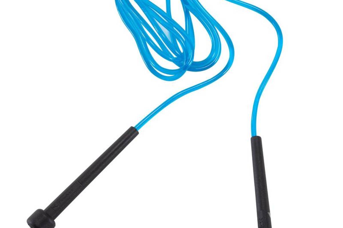 Niña era violada por su padrastro, hasta que decidió matarse con su cuerda para saltar