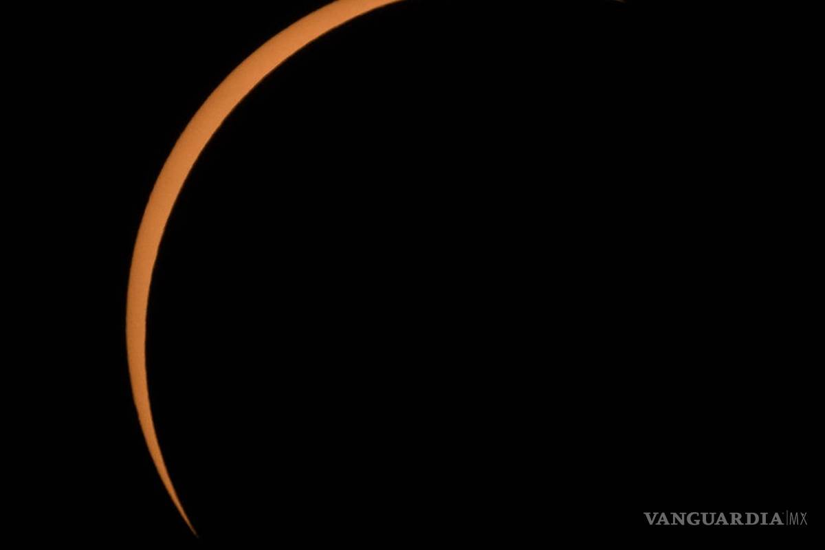 Esta noche se da un caso único en el cielo, eclipse lunar y Súper Luna