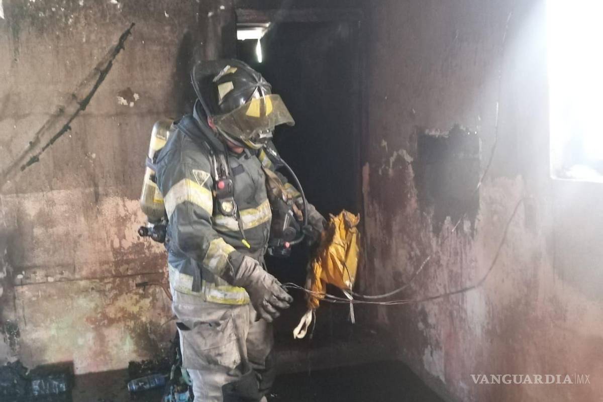 Incendio de vivienda en Frontera, Coahuila, deja solo daños materiales