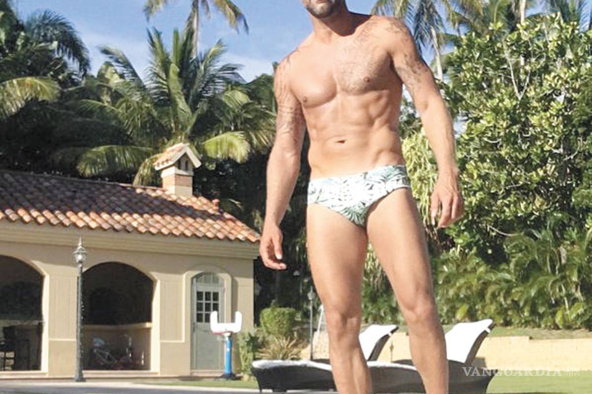 Ricky Martin presume cuerpazo; Instagram enloquece