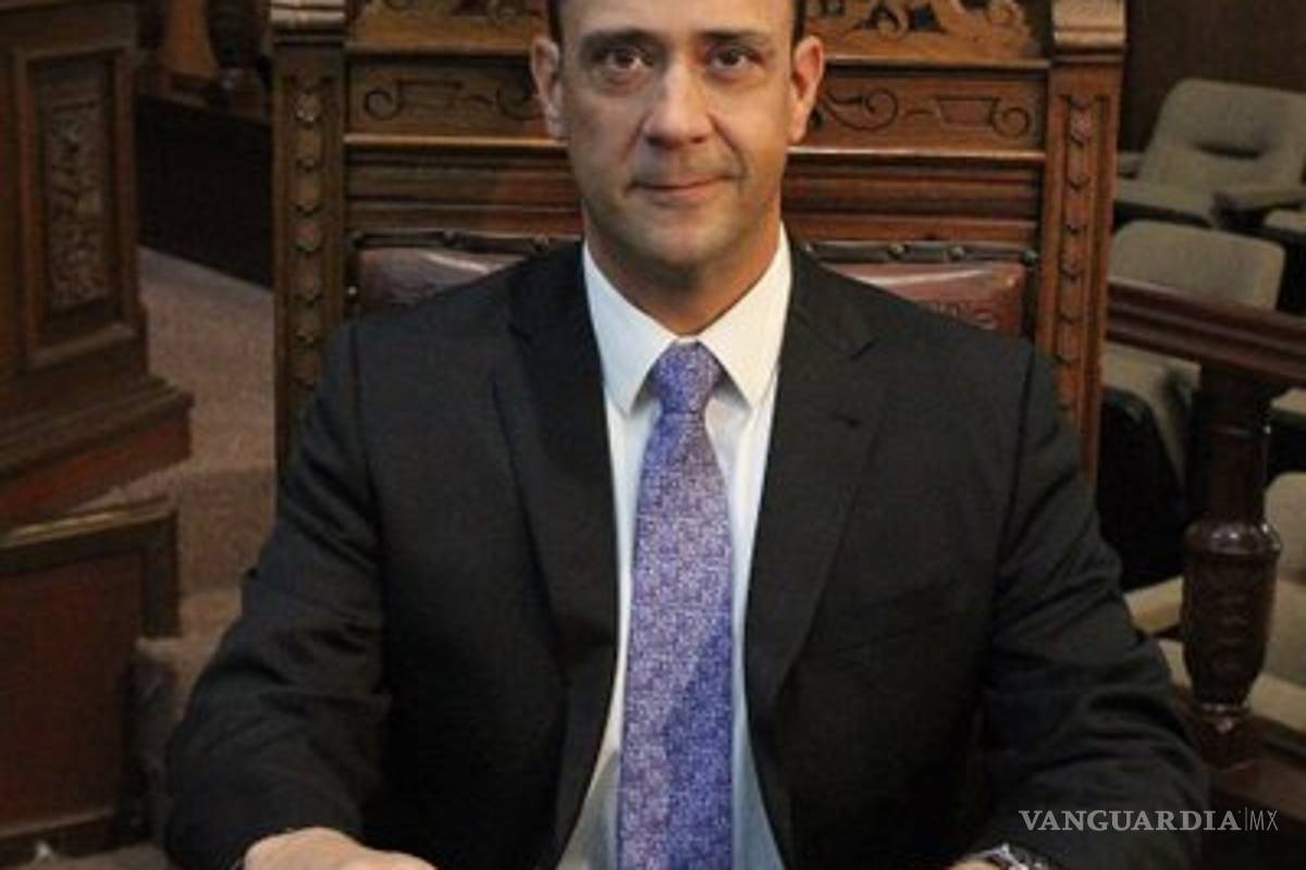 Propone Juan Carlos Guerra, diputado del PAN, reforma para expedir licencias de manejo bilingües