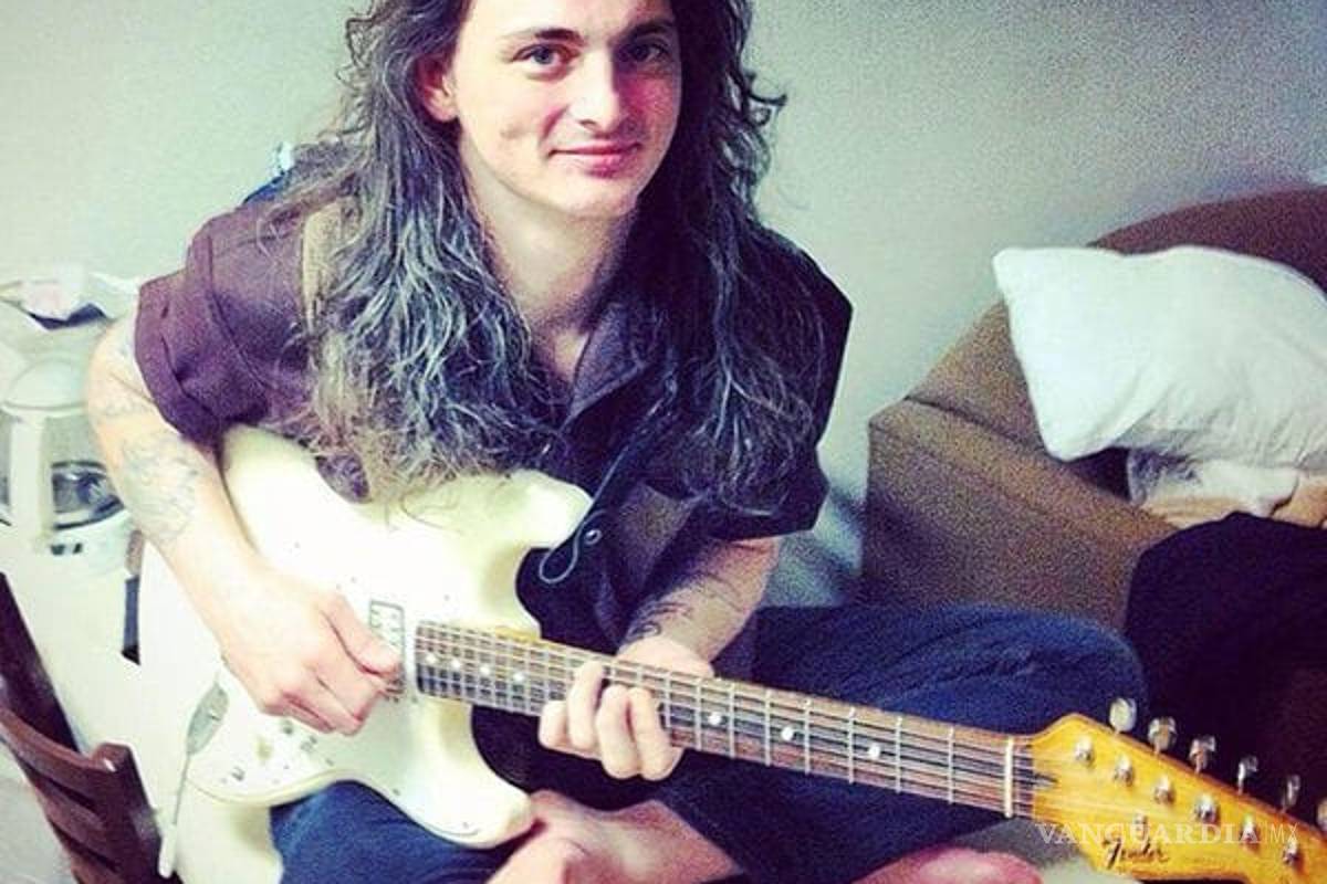 Músico despechado se prende fuego y lo transmite por Facebook Live