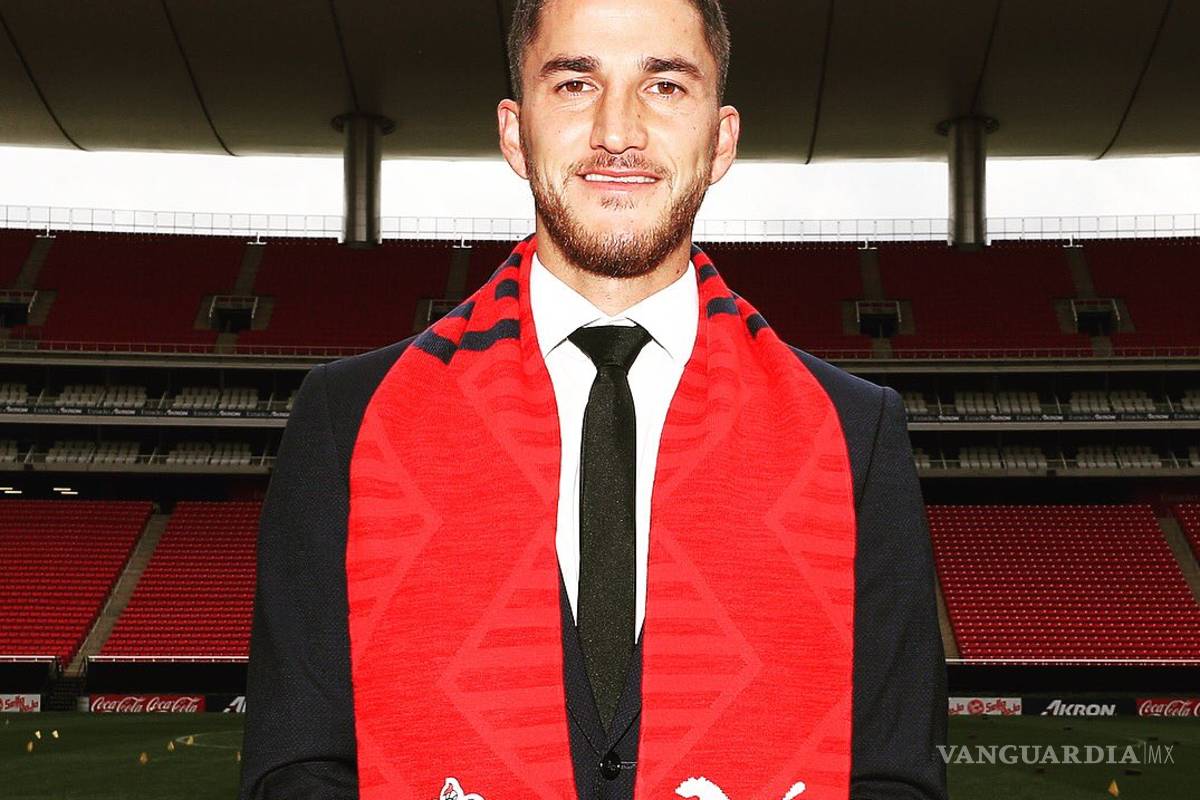 El exRayados de Monterrey, Hiram Mier, es el segundo refuerzo de las Chivas