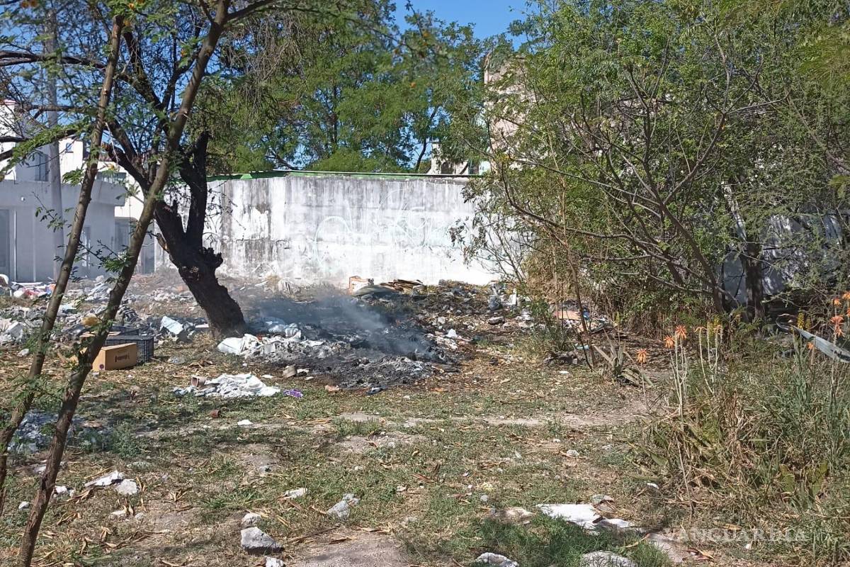 Provocadores de incendios en baldíos son detenidos en flagrancia, en Guadalupe, Nuevo León