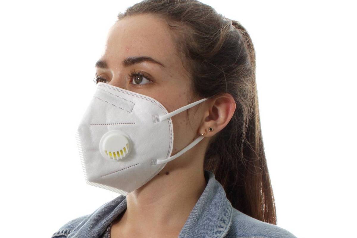 Cubrebocas con válvula, inútiles para prevenir COVID-19: Secretaría de Salud