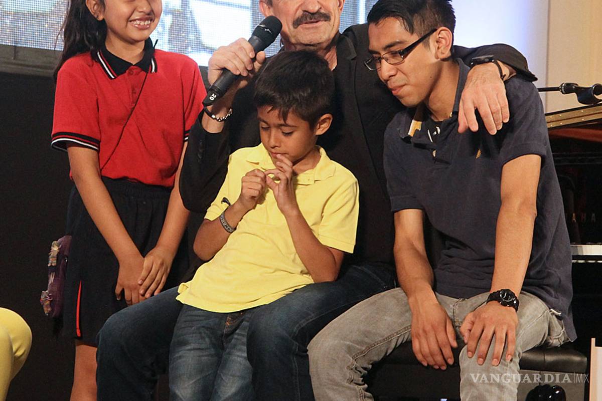 Raúl Di Blasio se presentó en San Bernabé