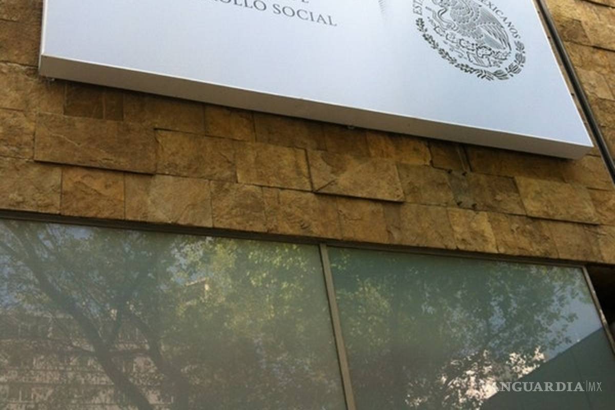 Empresas declaradas fantasma por el SAT recibieron más de 600 millones de Sedesol y Sedatu