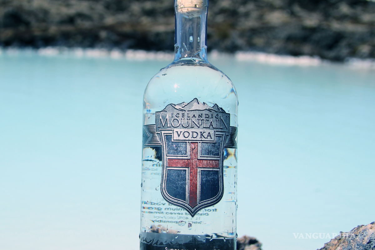$!Lanza ‘La montaña’ su propia marca de Vodka