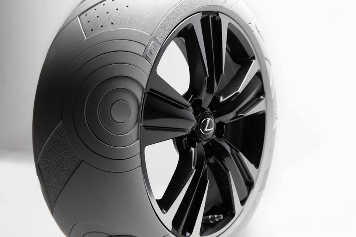 $!Lexus UX homenajea a los emblemáticos tenis Nike Air Force 1 con unos neumáticos