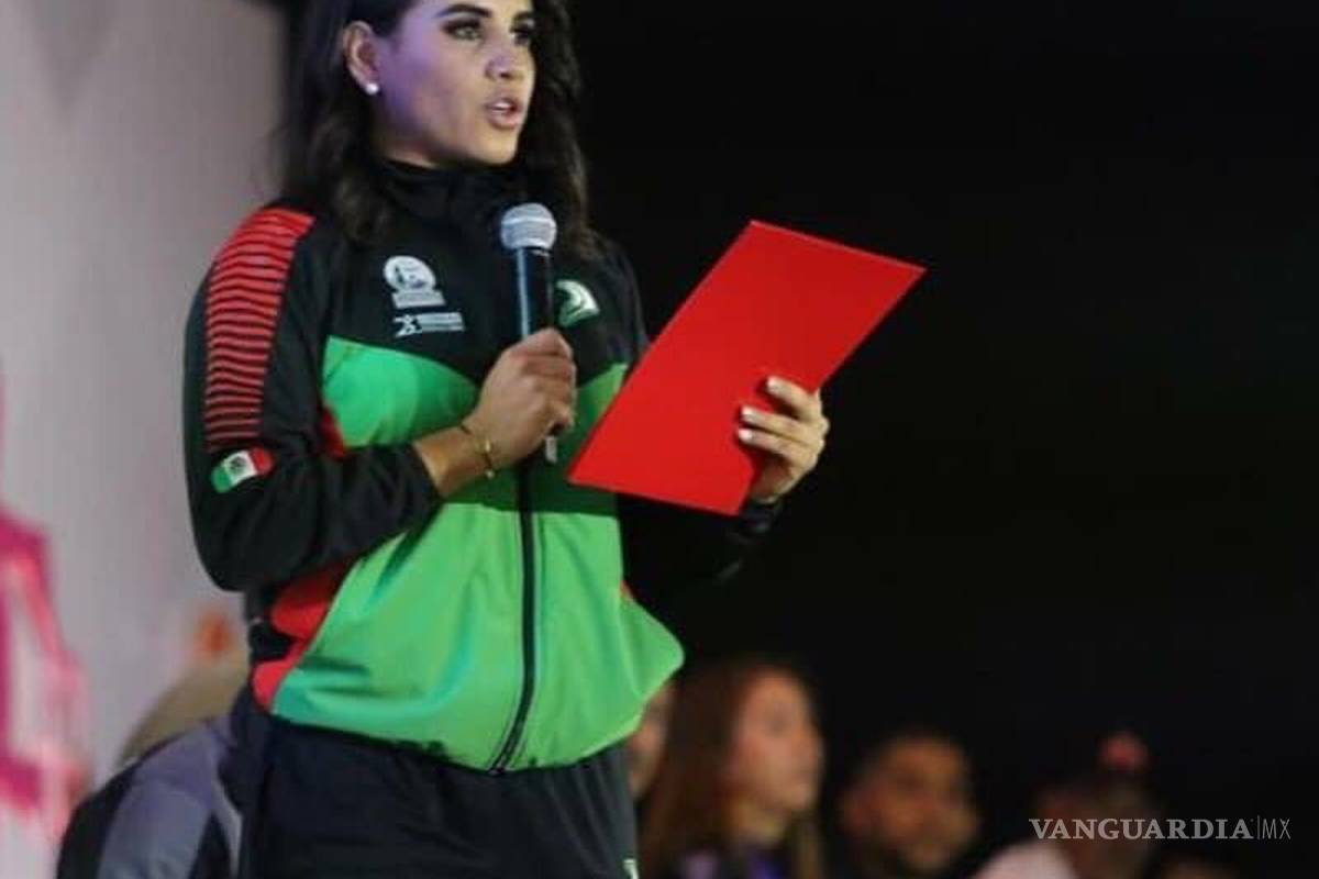 Pelotaris saltillenses preparan las raquetas