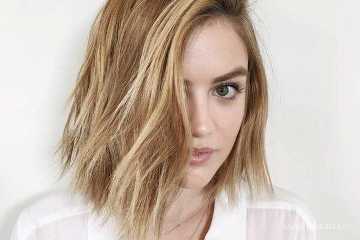 Lucy Hale de visita en México en labor altruista